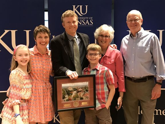 FR1149 The Tell Family 2017