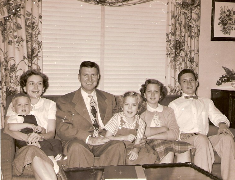 FR19 1951c Branch Fields family (2)