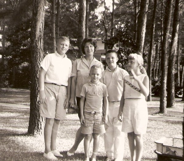 FR29 1962c Florence Ward &amp; children (2)