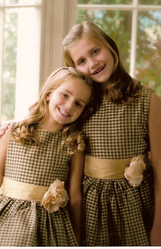 JP2339 2005 Elise and Andie LaGrone